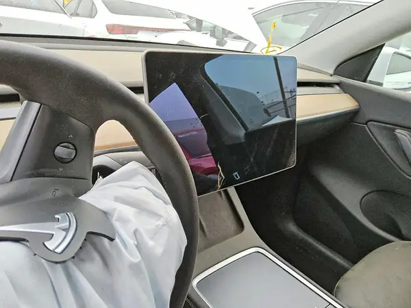 7SAYGAEE7NF364629 2022 TESLA MODEL Y - Image 8