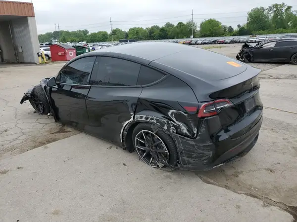 7SAYGAEE7NF379812 2022 TESLA MODEL Y - Image 2