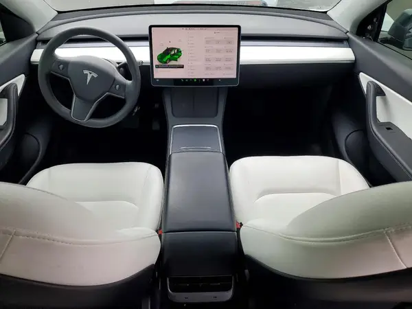 7SAYGAEE7NF383326 2022 TESLA MODEL Y - Image 8