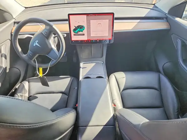 7SAYGAEE7NF385156 2022 TESLA MODEL Y - Image 8