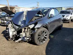 7SAYGAEE7NF388056 2022 TESLA MODEL Y