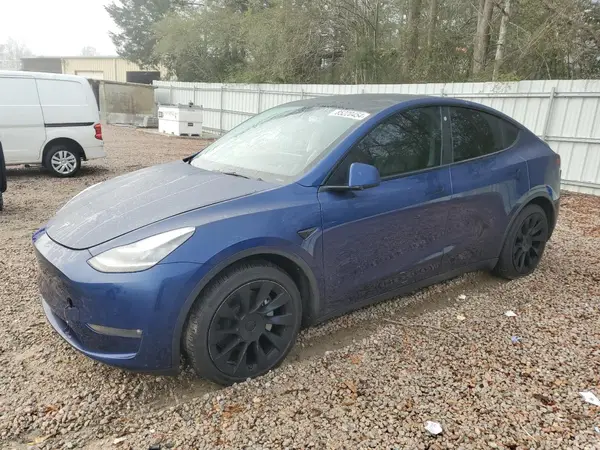 7SAYGAEE7NF388977 2022 TESLA MODEL Y - Image 1