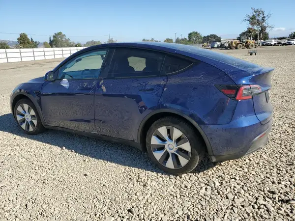 7SAYGAEE7NF392995 2022 TESLA MODEL Y - Image 2
