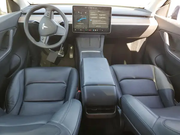 7SAYGAEE7NF392995 2022 TESLA MODEL Y - Image 8