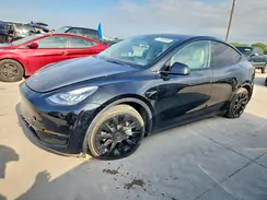 7SAYGAEE7NF418611 2022 TESLA MODEL Y