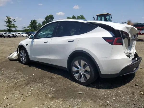7SAYGAEE7NF421542 2022 TESLA MODEL Y - Image 2