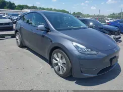7SAYGAEE7NF433111 2022 TESLA MODEL Y