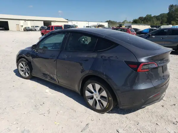 7SAYGAEE7NF433884 2022 TESLA MODEL Y - Image 2