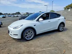 7SAYGAEE7NF466917 2022 TESLA MODEL Y