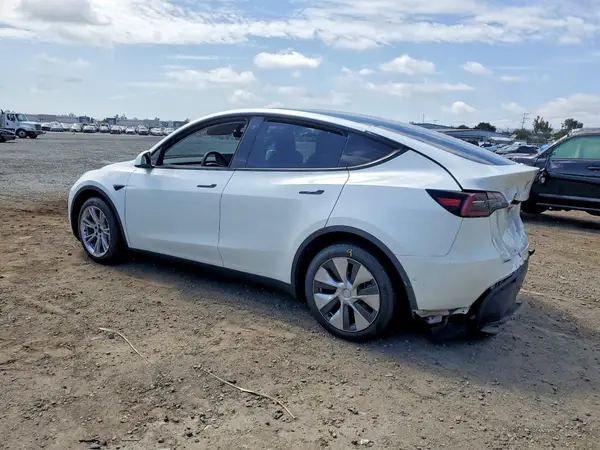 7SAYGAEE7NF466917 2022 TESLA MODEL Y - Image 2