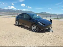 7SAYGAEE7NF505148 2022 TESLA MODEL Y