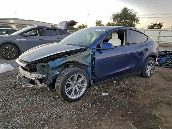 7SAYGAEE7NF507174 2022 TESLA MODEL Y - Image 1