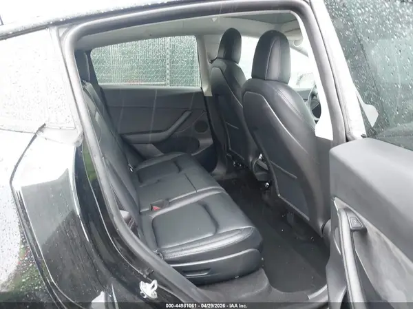 7SAYGAEE7NF508535 2022 TESLA MODEL Y - Image 8