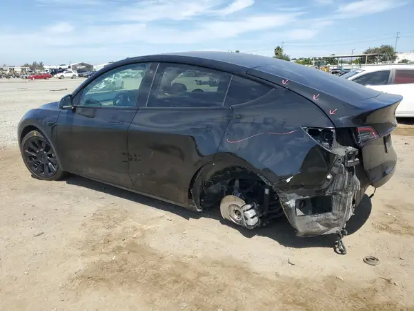 7SAYGAEE7NF515792 2022 TESLA MODEL Y - Image 2
