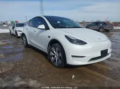 7SAYGAEE7NF531605 2022 TESLA MODEL Y