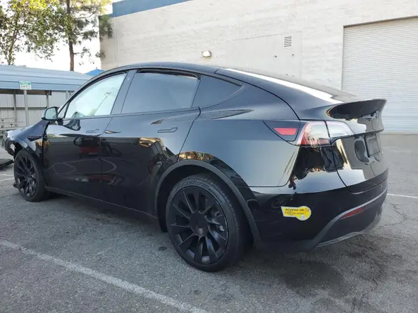 7SAYGAEE7NF548694 2022 TESLA MODEL Y - Image 2