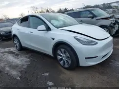 7SAYGAEE7PF610842 2023 TESLA MODEL Y