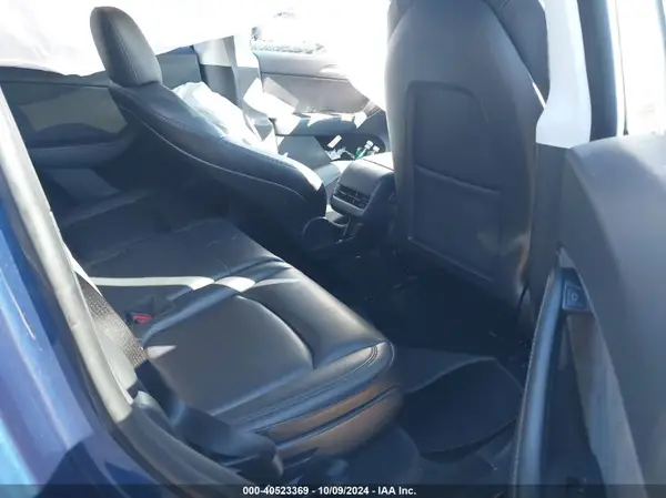 7SAYGAEE7PF611442 2023 TESLA MODEL Y - Image 8
