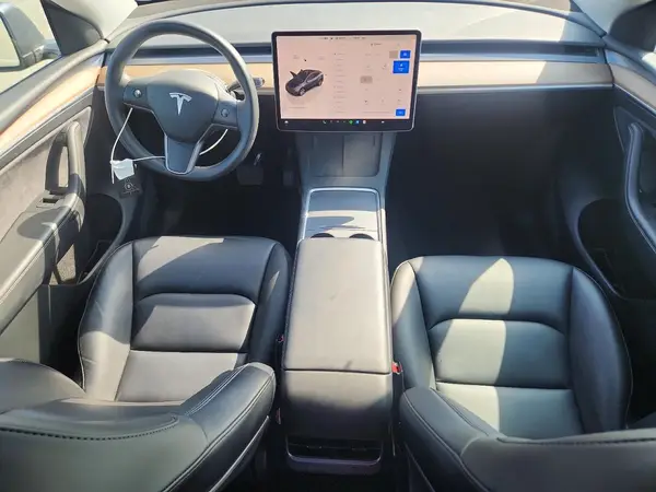 7SAYGAEE7PF614695 2023 TESLA MODEL Y - Image 8