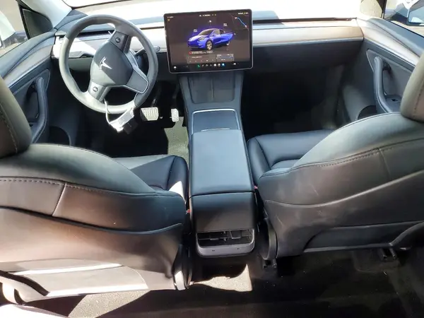 7SAYGAEE7PF623588 2023 TESLA MODEL Y - Image 8