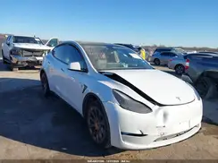 7SAYGAEE7PF629651 2023 TESLA MODEL Y