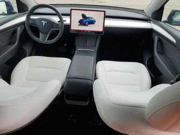7SAYGAEE7PF663198 2023 TESLA MODEL Y - Image 8