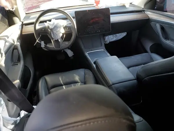 7SAYGAEE7PF667722 2023 TESLA MODEL Y - Image 8