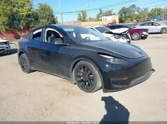 7SAYGAEE7PF693740 2023 TESLA MODEL Y