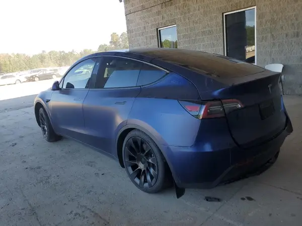7SAYGAEE7PF697030 2023 TESLA MODEL Y - Image 2