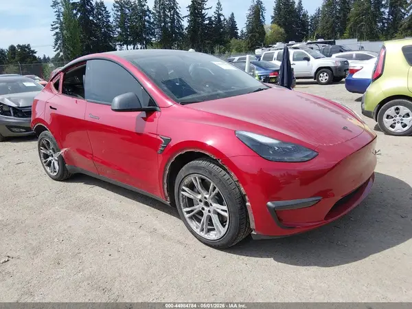 7SAYGAEE7PF709743 2023 TESLA MODEL Y - Image 1