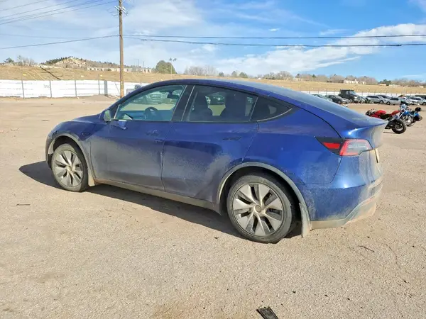7SAYGAEE7PF713162 2023 TESLA MODEL Y - Image 2