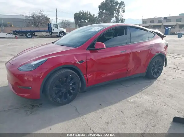 7SAYGAEE7PF713761 2023 TESLA MODEL Y - Image 2