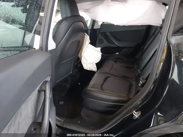 7SAYGAEE7PF739924 2023 TESLA MODEL Y - Image 8