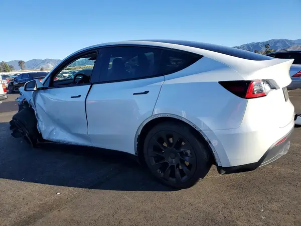 7SAYGAEE7PF787066 2023 TESLA MODEL Y - Image 2
