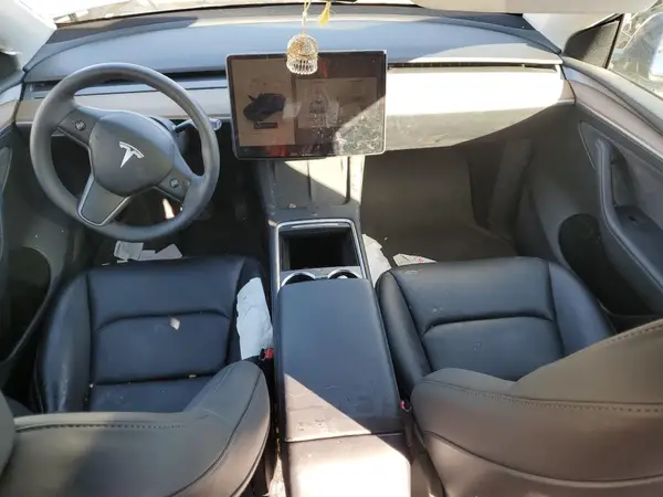 7SAYGAEE7PF792591 2023 TESLA MODEL Y - Image 8