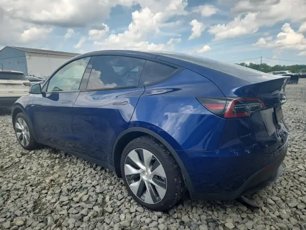 7SAYGAEE7PF797905 2023 TESLA MODEL Y - Image 2