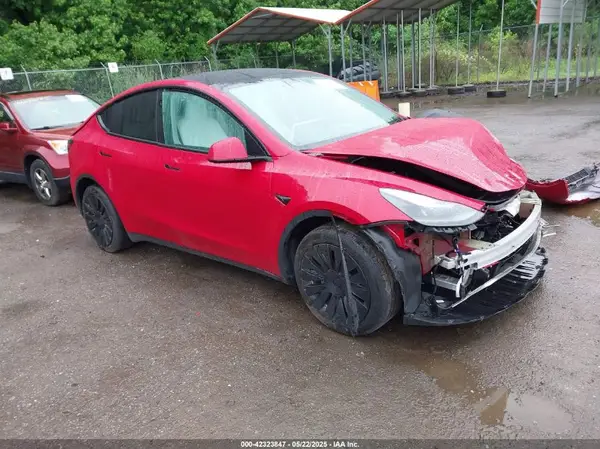 7SAYGAEE7PF800978 2023 TESLA MODEL Y - Image 1