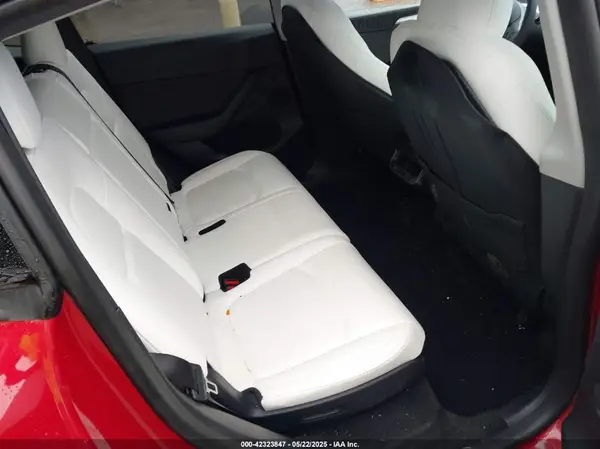 7SAYGAEE7PF800978 2023 TESLA MODEL Y - Image 8