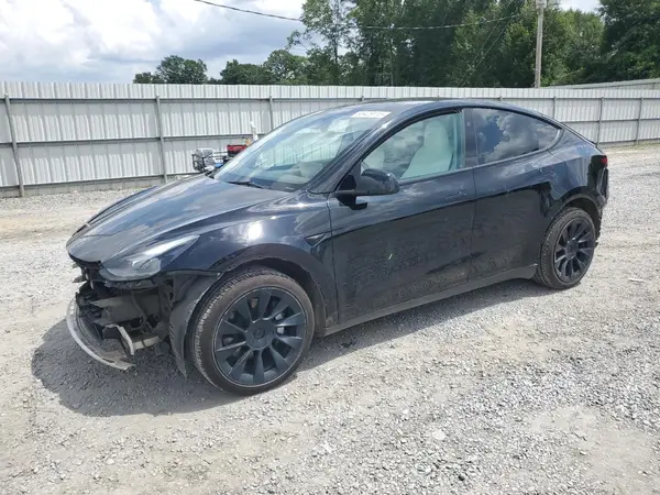 7SAYGAEE7PF828957 2023 TESLA MODEL Y - Image 1