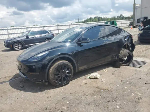 7SAYGAEE7PF847007 2023 TESLA MODEL Y - Image 1