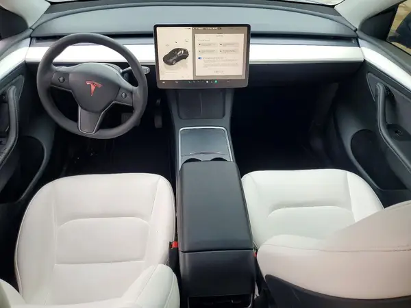 7SAYGAEE7PF849758 2023 TESLA MODEL Y - Image 8