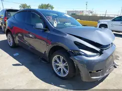 7SAYGAEE7PF856614 2023 TESLA MODEL Y