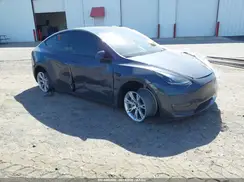 7SAYGAEE7PF858640 2023 TESLA MODEL Y