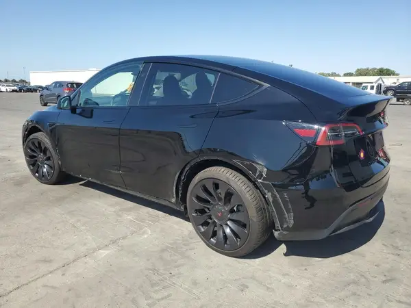 7SAYGAEE7PF859030 2023 TESLA MODEL Y - Image 2