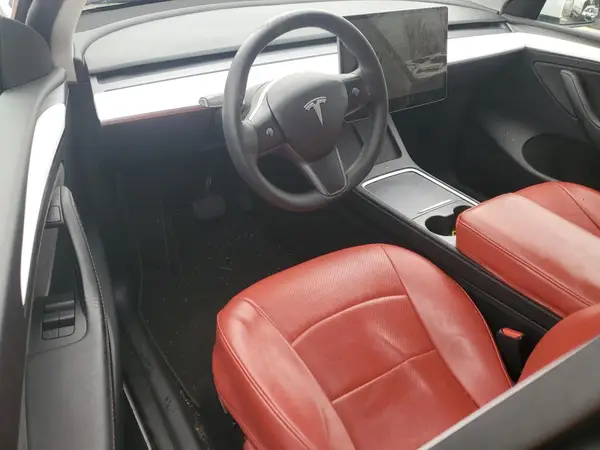 7SAYGAEE7PF911417 2023 TESLA MODEL Y - Image 8