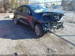 7SAYGAEE7PF926872 2023 TESLA MODEL Y