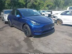 7SAYGAEE7PF946880 2023 TESLA MODEL Y