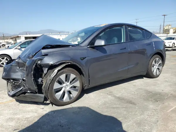 7SAYGAEE7PF958642 2023 TESLA MODEL Y - Image 1