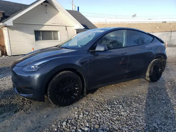 7SAYGAEE7PF964229 2023 TESLA MODEL Y - Image 1