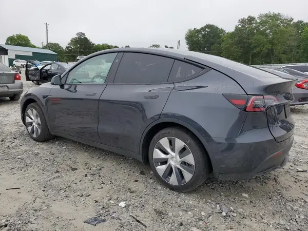 7SAYGAEE7RF005786 2024 TESLA MODEL Y - Image 2